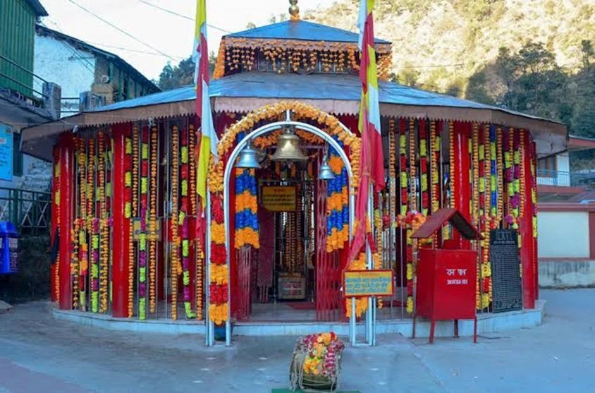 Kalimath temple photo, temple beautifully decorated with flowers